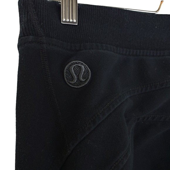 Lululemon Women's Black Ribbed Waist Zippered Hand Pockets Athletic Pants Sz 8 - Picture 3 of 4